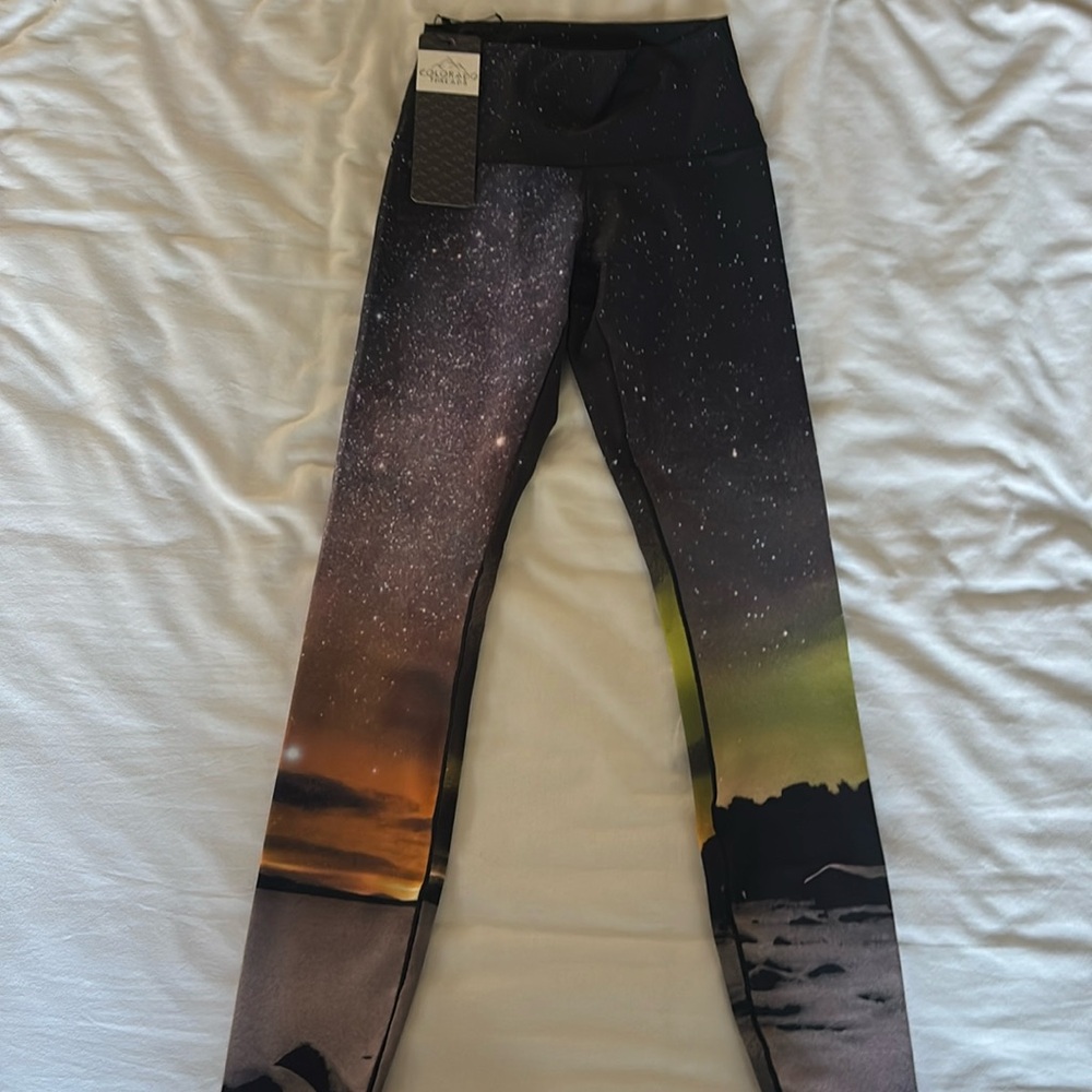 NWT Colorado Threads Leggings